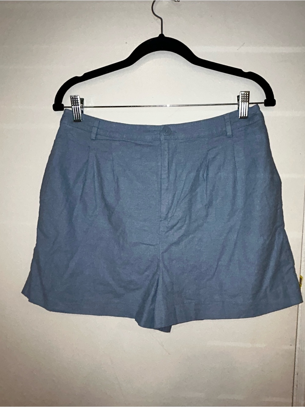 High-Rise Women's Cargo Shorts in Dusty Blue